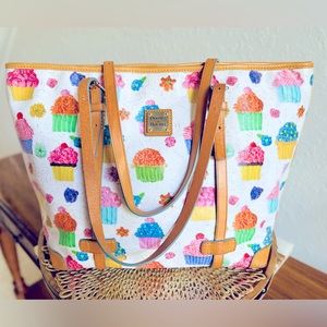 Dooney & Bourke Cupcake KiKi tote bag